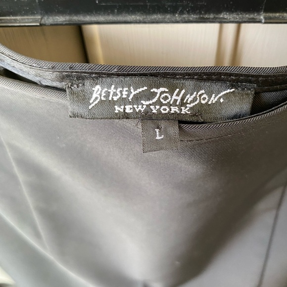 Betsey Johnson skirt - Picture 2 of 2